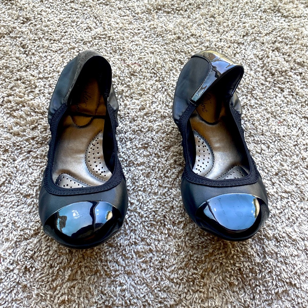 DexFlex Black Flats size 7 1/2